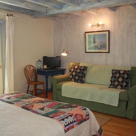 La Clairiere Du Moulin Bed and Breakfast Lepin-le-Lac Buitenkant foto