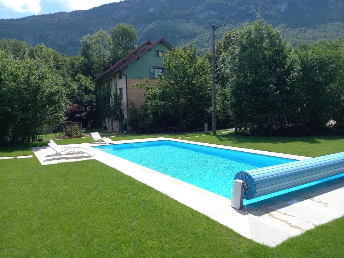 La Clairiere Du Moulin Bed and Breakfast Lepin-le-Lac Buitenkant foto