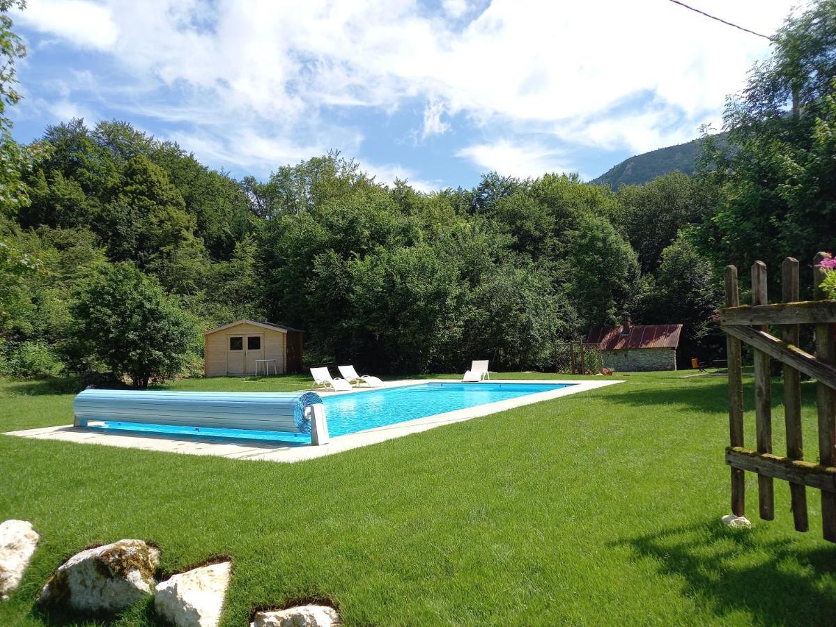 La Clairiere Du Moulin Bed and Breakfast Lepin-le-Lac Buitenkant foto